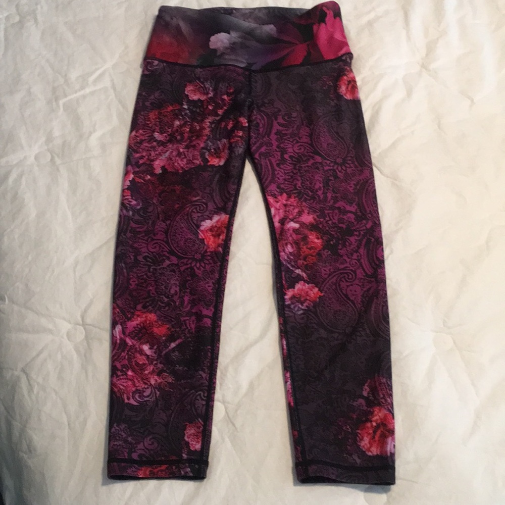 Nanette Lepore yoga Capri leggings